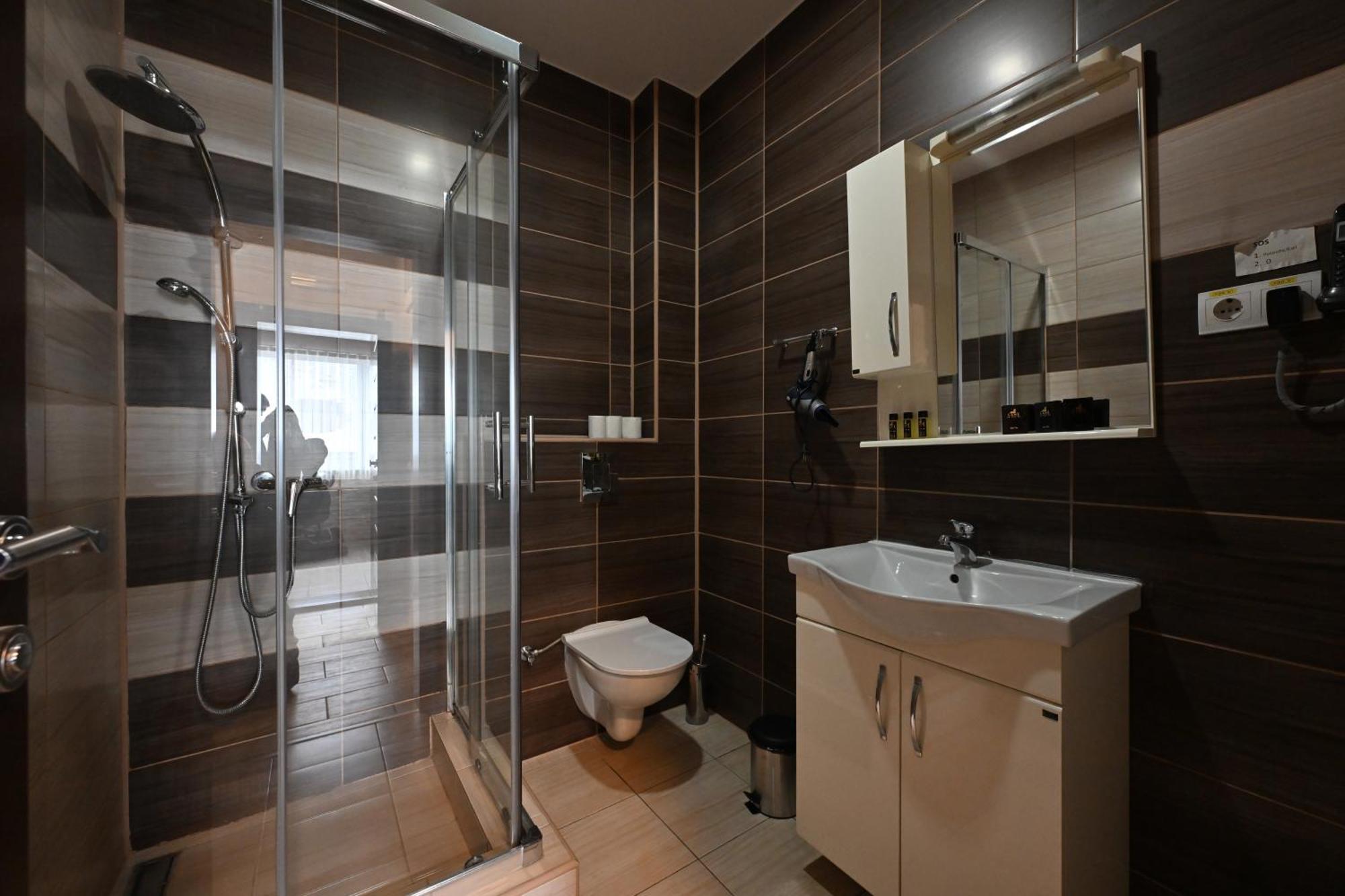 Hotel Lane Сьєниця Екстер'єр фото