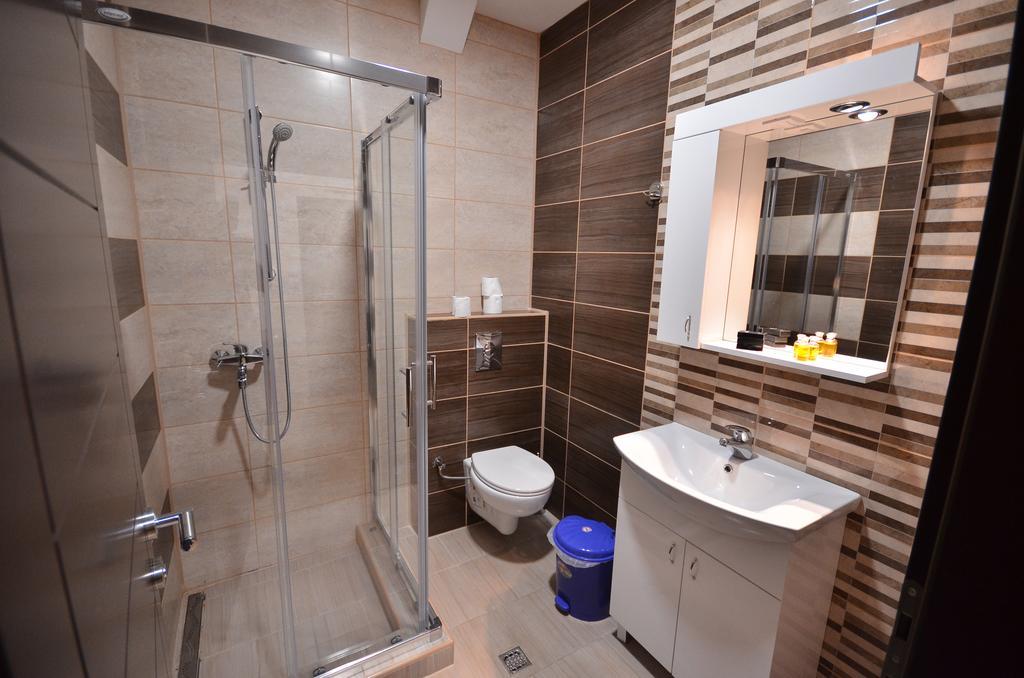 Hotel Lane Сьєниця Екстер'єр фото